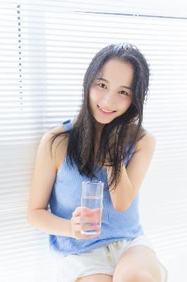 免费网站在线观看人数第一集